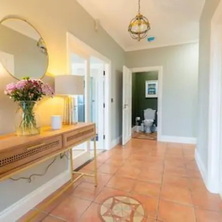 Σπίτι διακοπών Duinin Ντίνγκλε